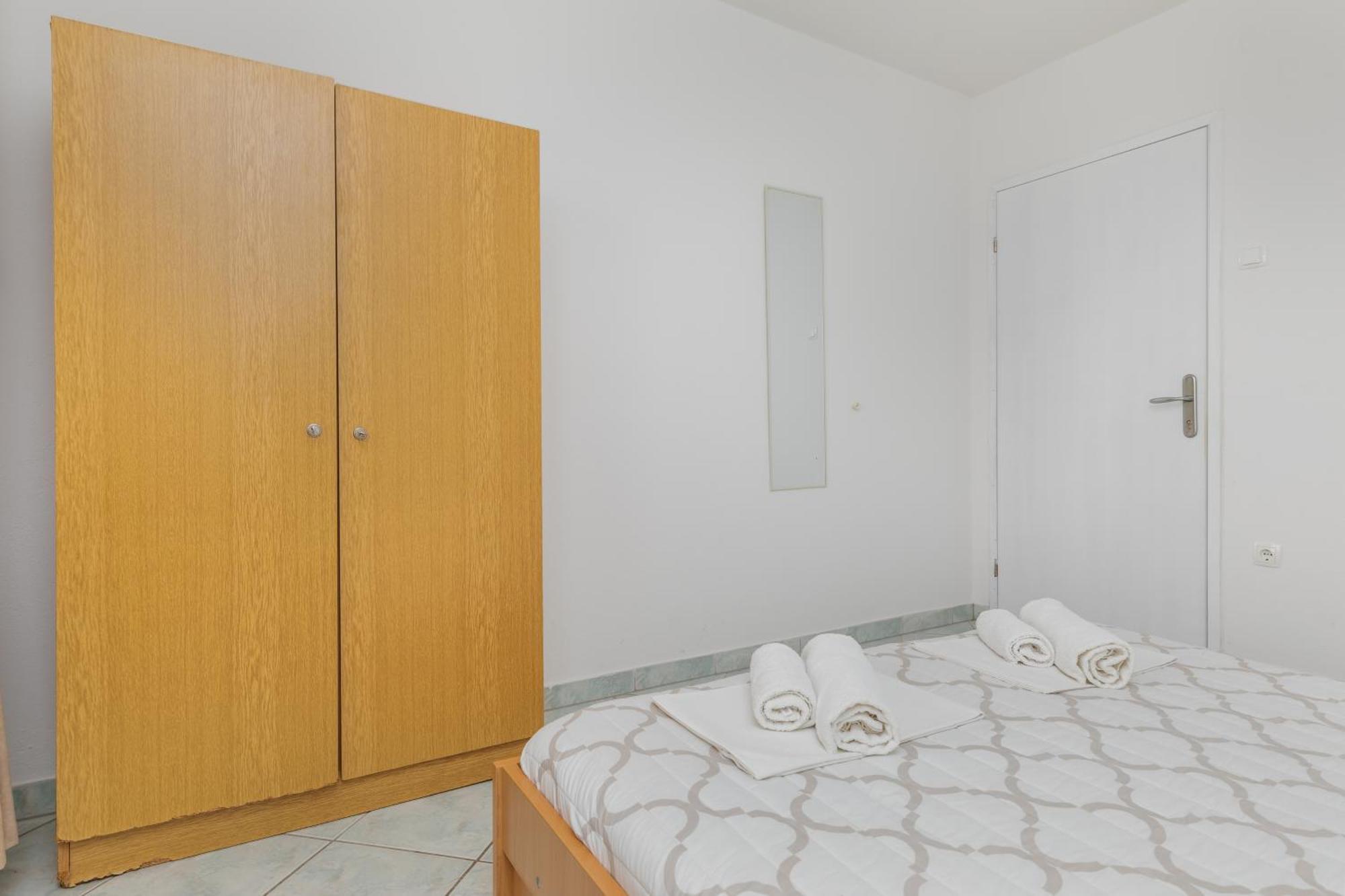 Apartments By The Sea Podaca, Makarska - 515 Экстерьер фото